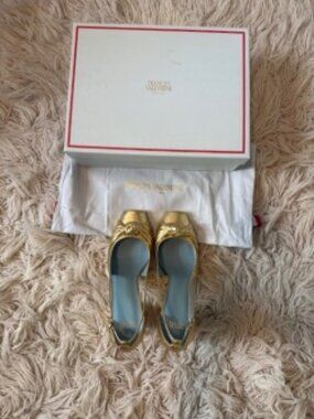 Frances Valentine NIB Gold Leather Heels Retro Look size 10